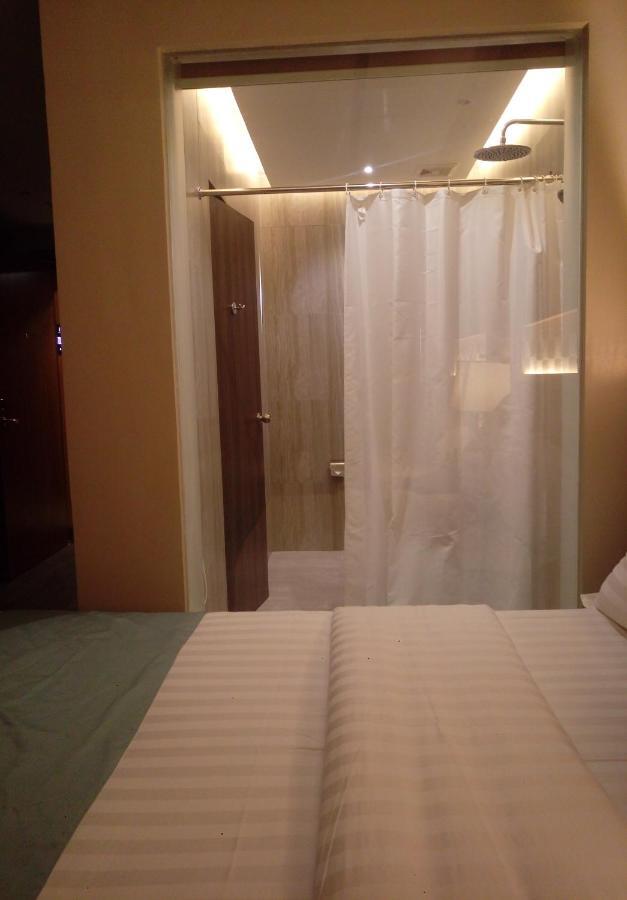 J7 Plaza Hotel Iloilo City Luaran gambar
